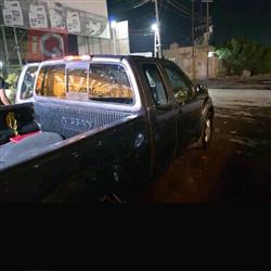 نیسان فرۆنتیر